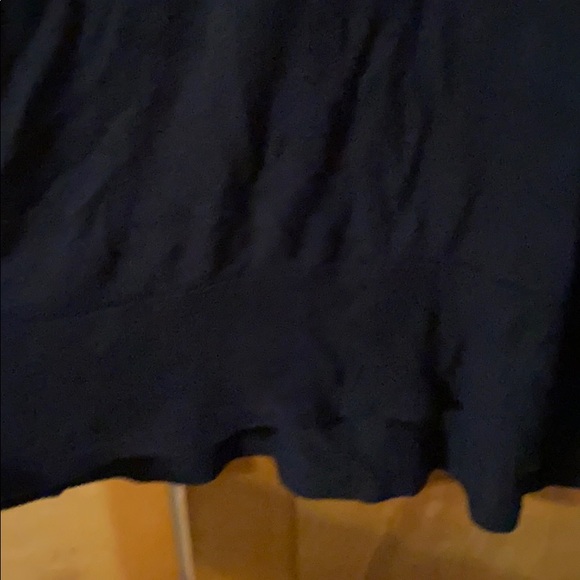 2X Black Sweater - Picture 4 of 4